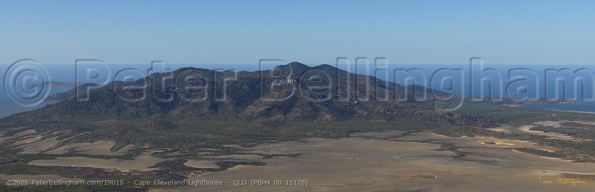 Peter Bellingham Photography Cape Cleveland Lighthouse - QLD (PBH4 00 15176)